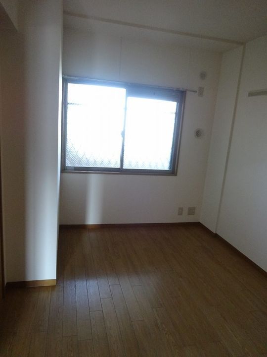 homesすばる302の寝室