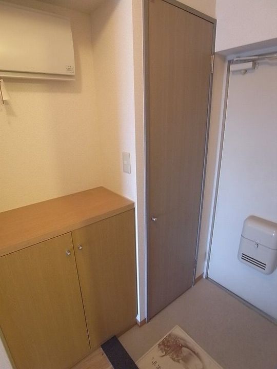 ソレアード(吉田町)の玄関