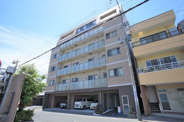 アルベルゴ三松館303の外観