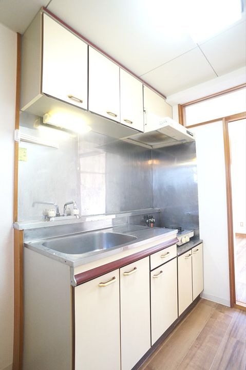 カレッジハイツI202のキッチン