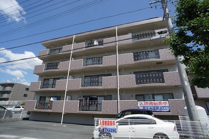 グローリーの外観