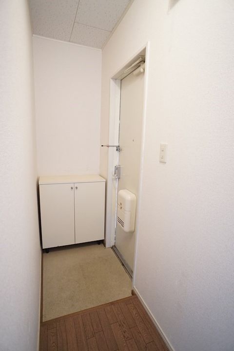 プライムコート富塚の玄関