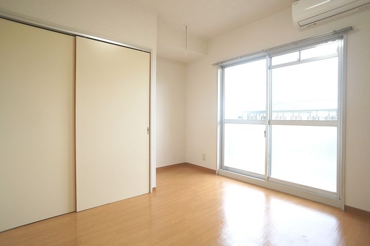 プリメーラ富塚の寝室