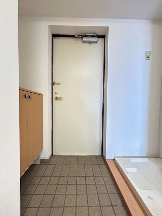 マイルストーンの玄関