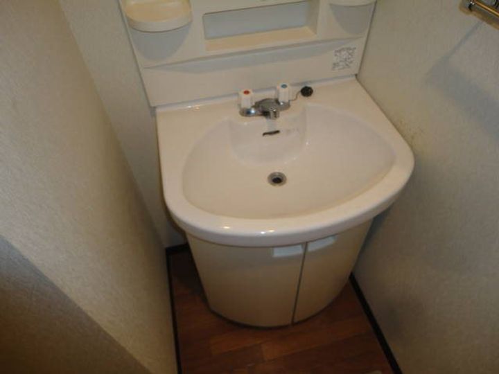 ルネス五日市102の内装