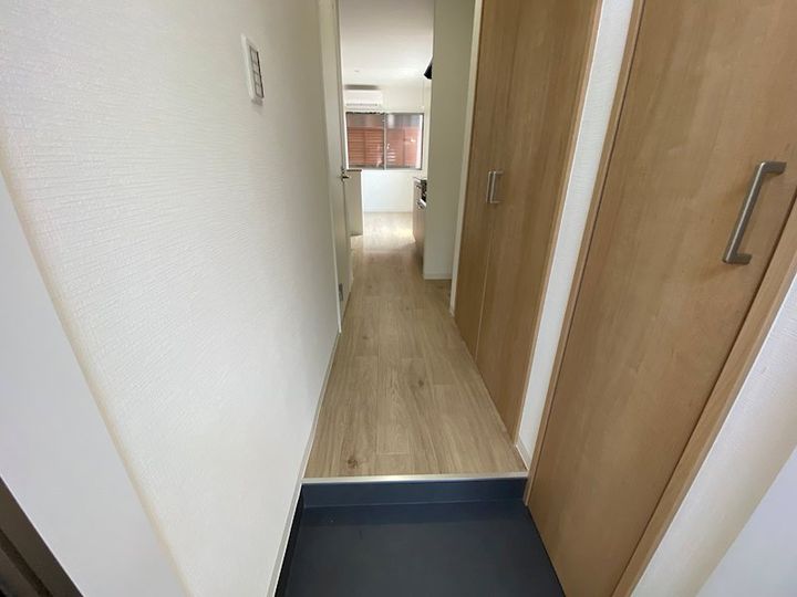 トワスール美の里105の玄関