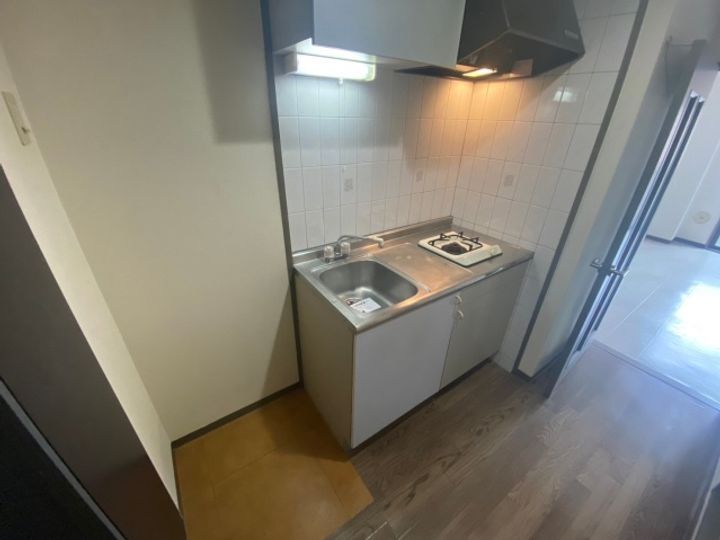 フォルム牛田新町0801のキッチン