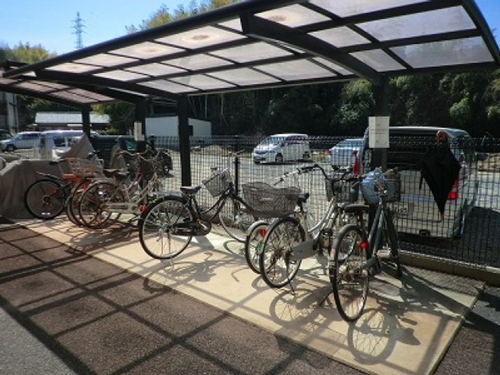 プラティーク川島のその他画像