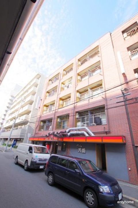 南森町ロイヤルハイツの外観