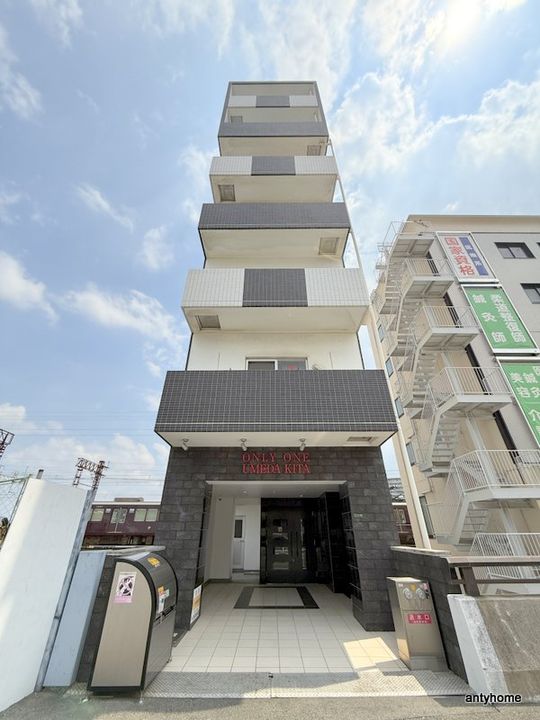 ONLYONE梅田北の外観