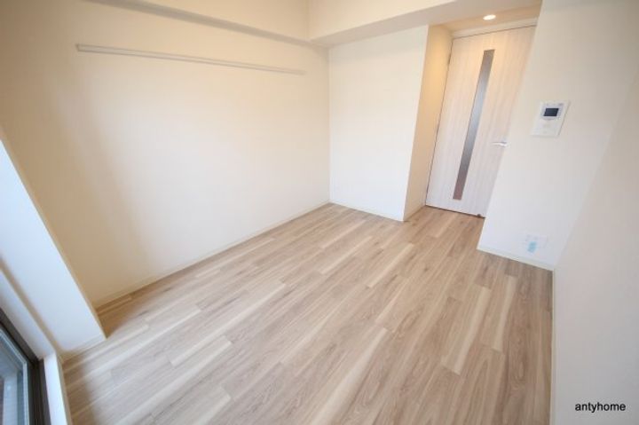 プレサンス扇町駅前の居間