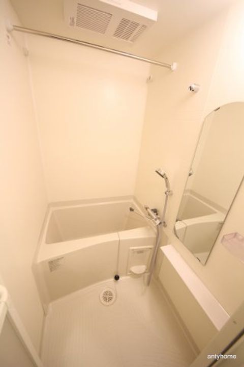 プレサンス扇町駅前の風呂