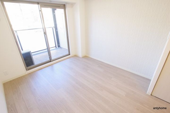 プレサンス新大阪ストリームの居間