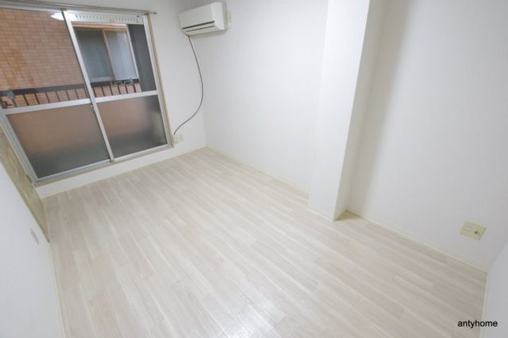 大阪府大阪市北区国分寺2丁目(マンション)の賃貸物件の居間