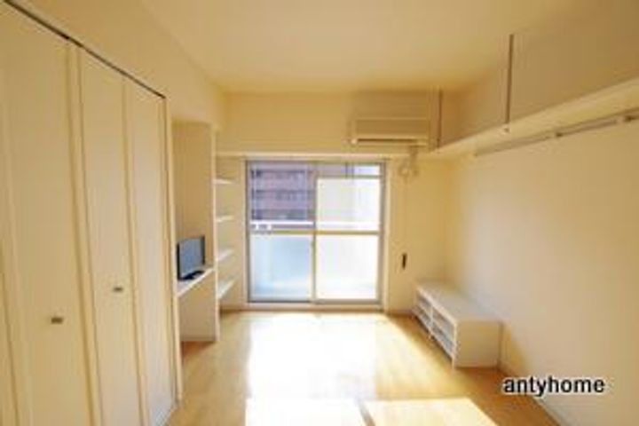 大阪府大阪市北区中崎西1丁目(マンション)の賃貸物件の居間