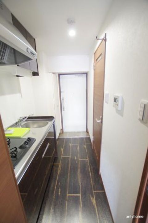 ウインズコート西梅田2の玄関