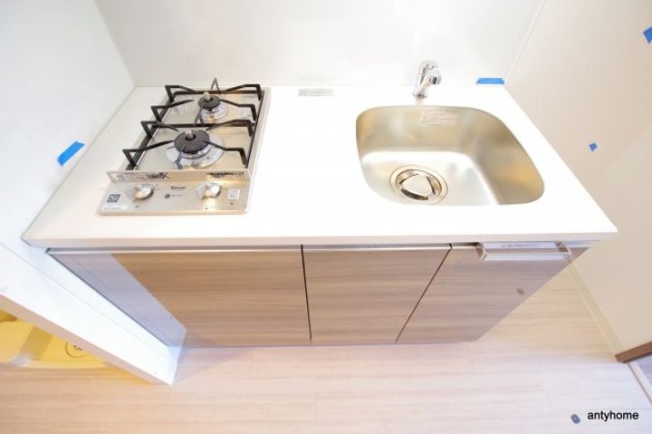 プレサンス新大阪イオリアのキッチン