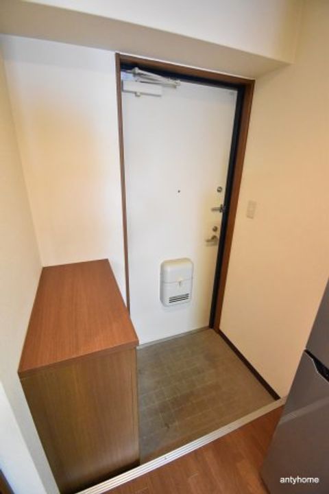 IF西梅田の玄関