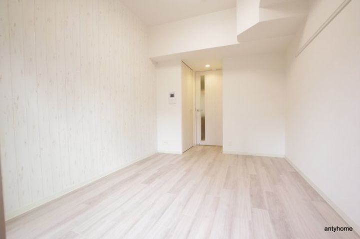 プレサンス難波マジョリティの居間