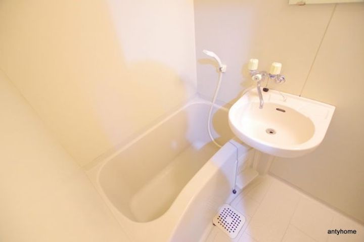 ロイヤル天満橋の風呂