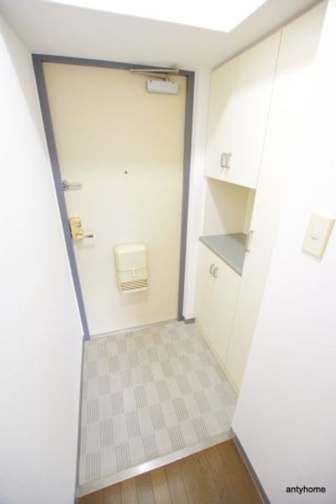 大阪府大阪市淀川区宮原2丁目(マンション)の賃貸物件の玄関