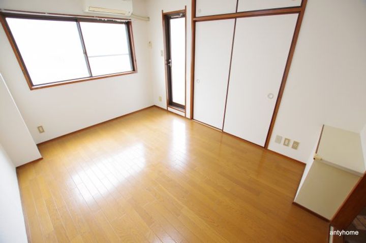 大阪府大阪市北区本庄西3丁目(マンション)の賃貸物件の居間