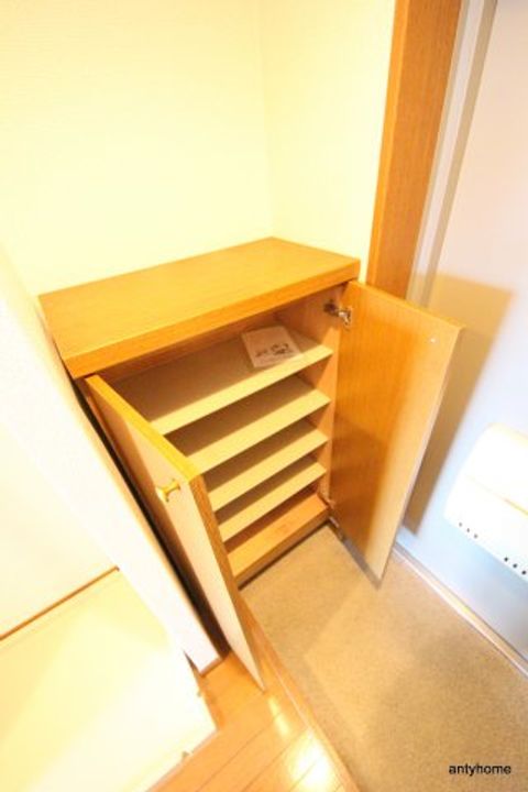 大阪府大阪市北区本庄西2丁目(マンション)の賃貸物件の玄関