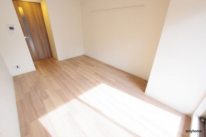 大阪府大阪市淀川区宮原1丁目(マンション)の賃貸物件の居間