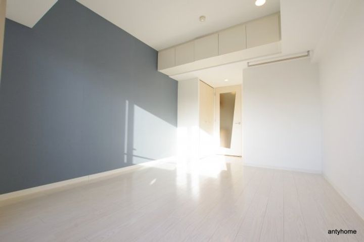 大阪府吹田市垂水町3丁目(マンション)の賃貸物件の居間