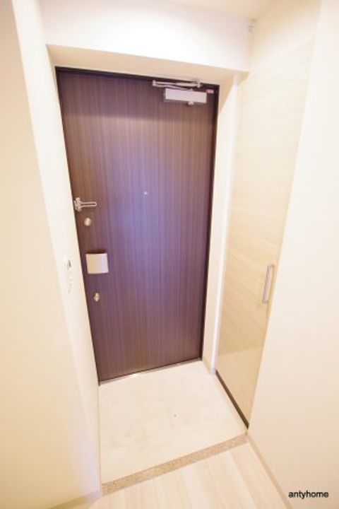 大阪府大阪市都島区片町1丁目(マンション)の賃貸物件の玄関