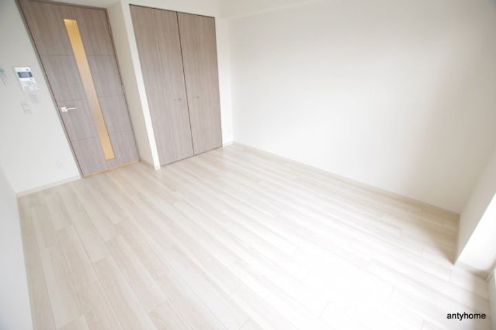 大阪府大阪市都島区片町1丁目(マンション)の賃貸物件の居間