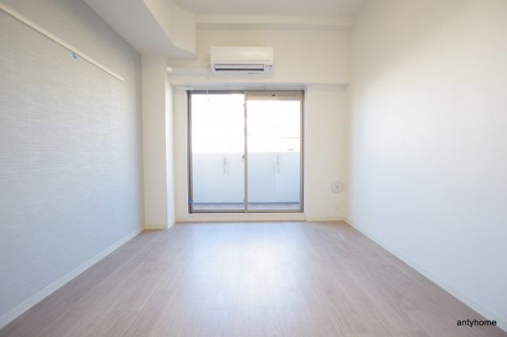 大阪府大阪市淀川区東三国1丁目(マンション)の賃貸物件の居間