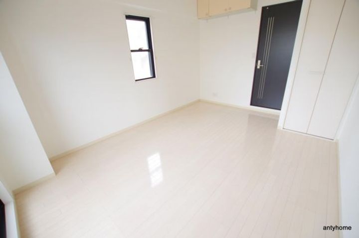 アルビオン西梅田の居間