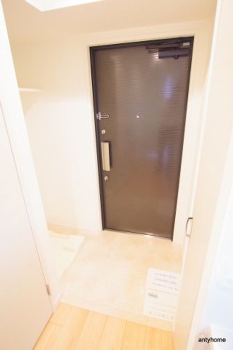 大阪府大阪市浪速区稲荷2丁目(マンション)の賃貸物件の玄関