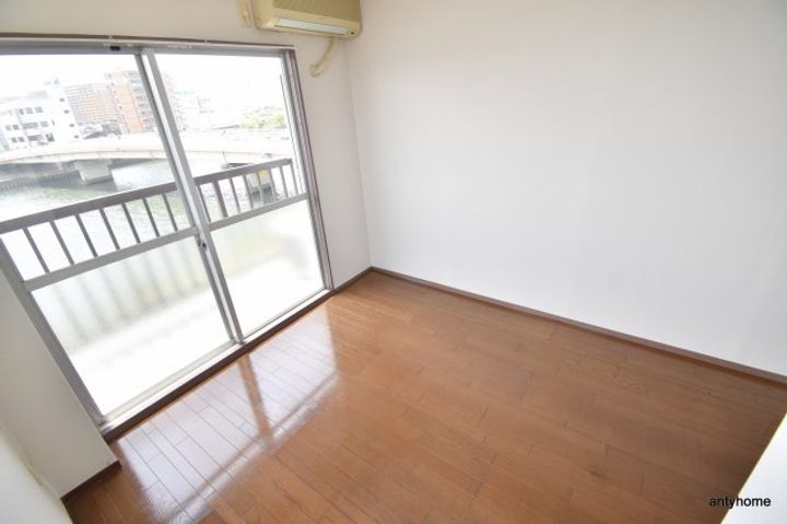 大阪府吹田市江の木町(マンション)の賃貸物件の居間