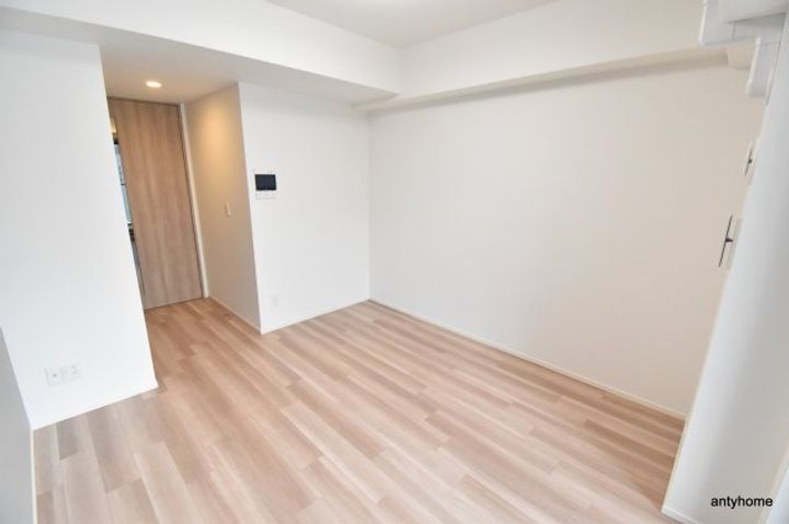 大阪府大阪市中央区和泉町1丁目(マンション)の賃貸物件の居間