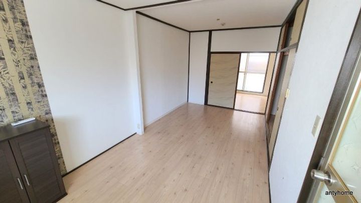 ナカジョウマンションの居間