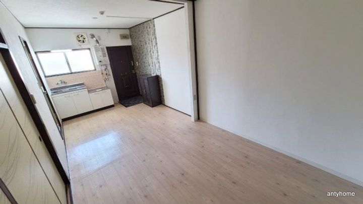 ナカジョウマンションの居間