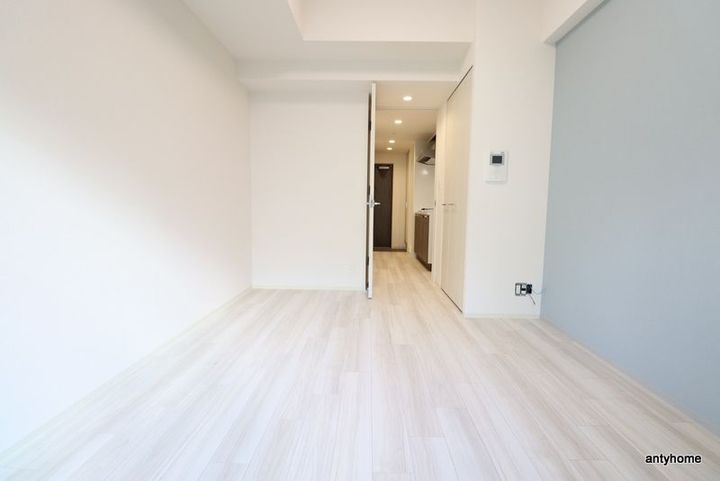 プレサンスOSAKA西中島リエゾンの居間