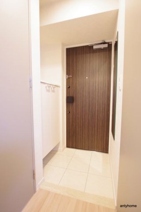 大阪府大阪市東淀川区豊新5丁目(マンション)の賃貸物件の玄関