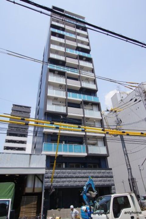 プレサンス心斎橋ソレイユの外観