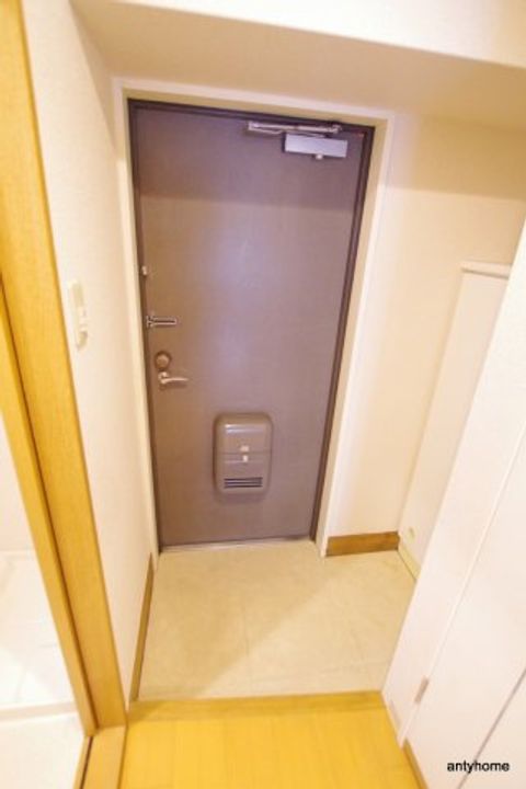 大阪府大阪市北区中崎西1丁目(マンション)の賃貸物件の玄関