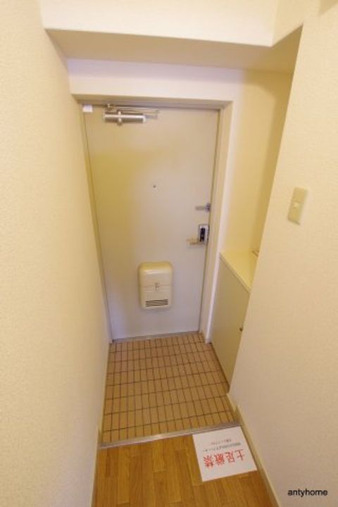 大阪府大阪市淀川区新北野3丁目(マンション)の賃貸物件の玄関
