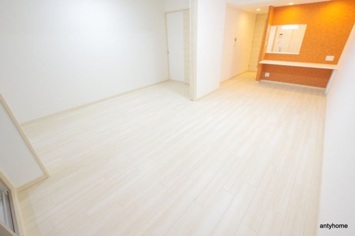 大阪府大阪市浪速区元町2丁目(マンション)の賃貸物件の居間