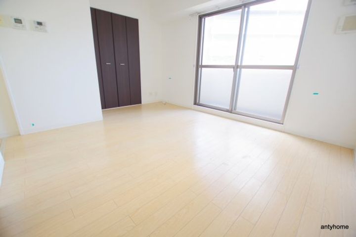 プリマベラ福島の居間