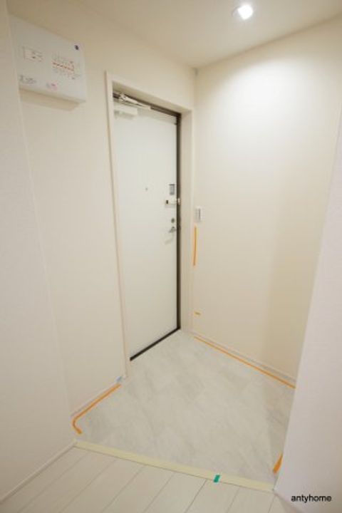 フジパレス吹田垂水町2番館の玄関