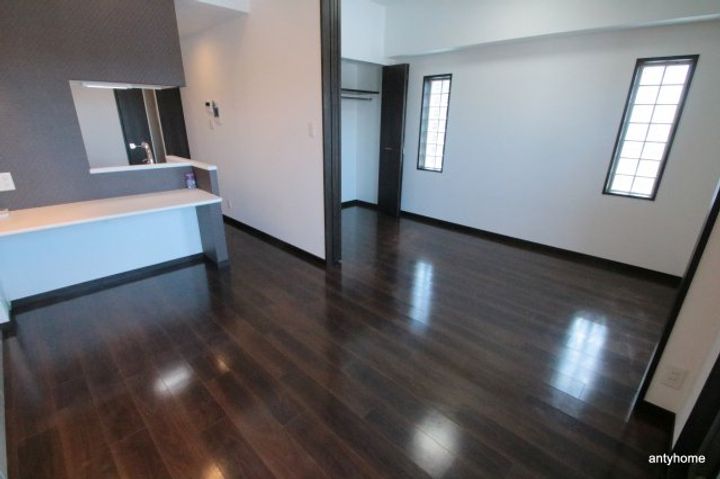 プレジオ江坂2の居間