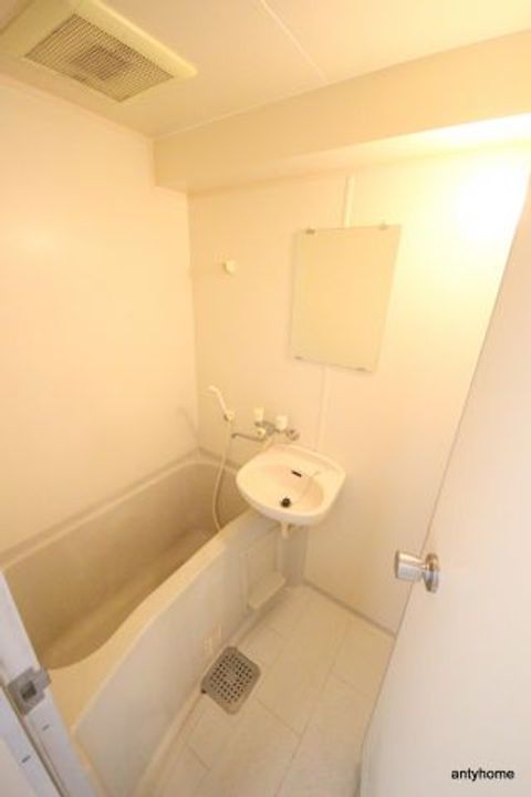 大阪府大阪市北区西天満4丁目(マンション)の賃貸物件の風呂