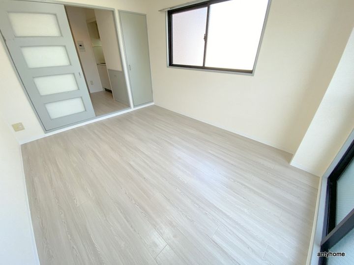 大阪府大阪市都島区中野町2丁目(マンション)の賃貸物件の居間