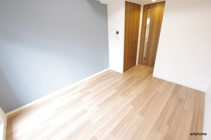 大阪府大阪市中央区高津3丁目(マンション)の賃貸物件の居間